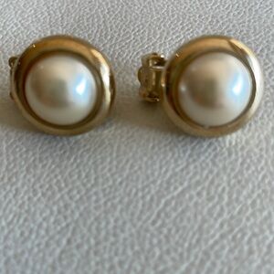 Clip On Faux Pearl Earrings Gold tone, Round, Classic, Petite, Chic